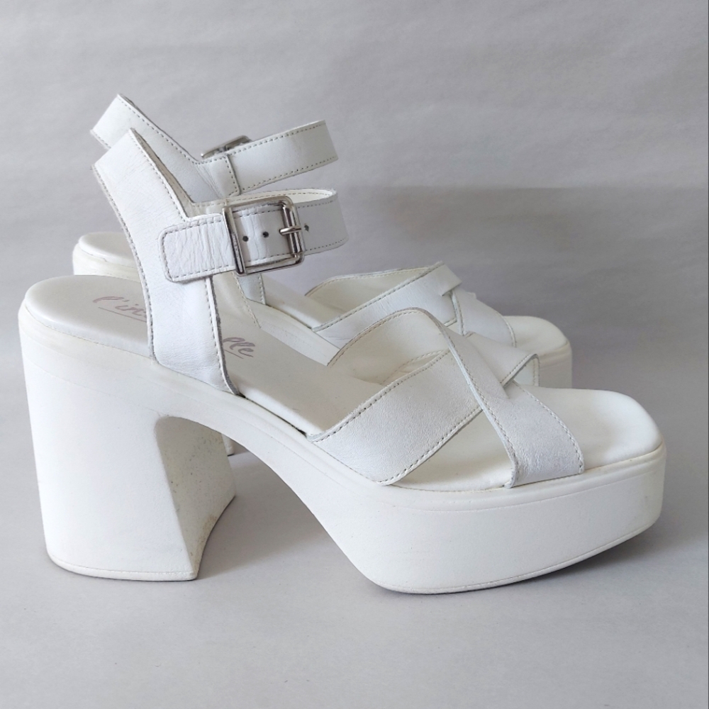 L'intervalle Platform Sandals Size 40 EU White Leather Strappy Comfort Buckle - Picture 2 of 11